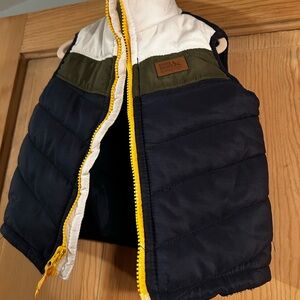 Colorblock Puffer Vest with Yellow Zipper